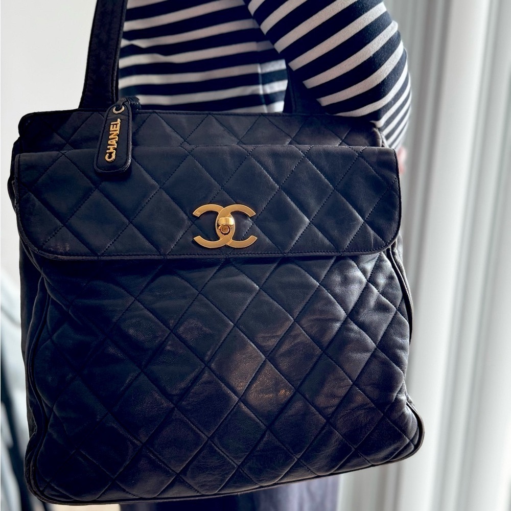 💯CHANEL Lambskin Quilted Shoulder Bag